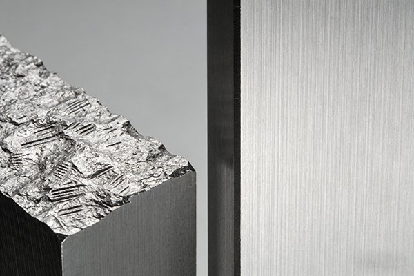 Comparison of a smooth and a rough machined surface